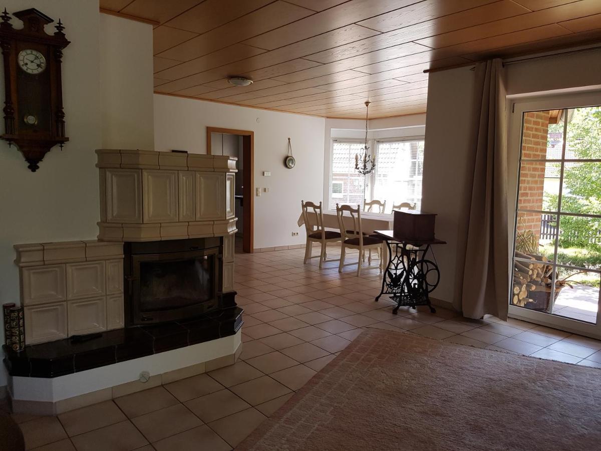 Ferienhaus Am Waldrand Stedden Villa Esterno foto