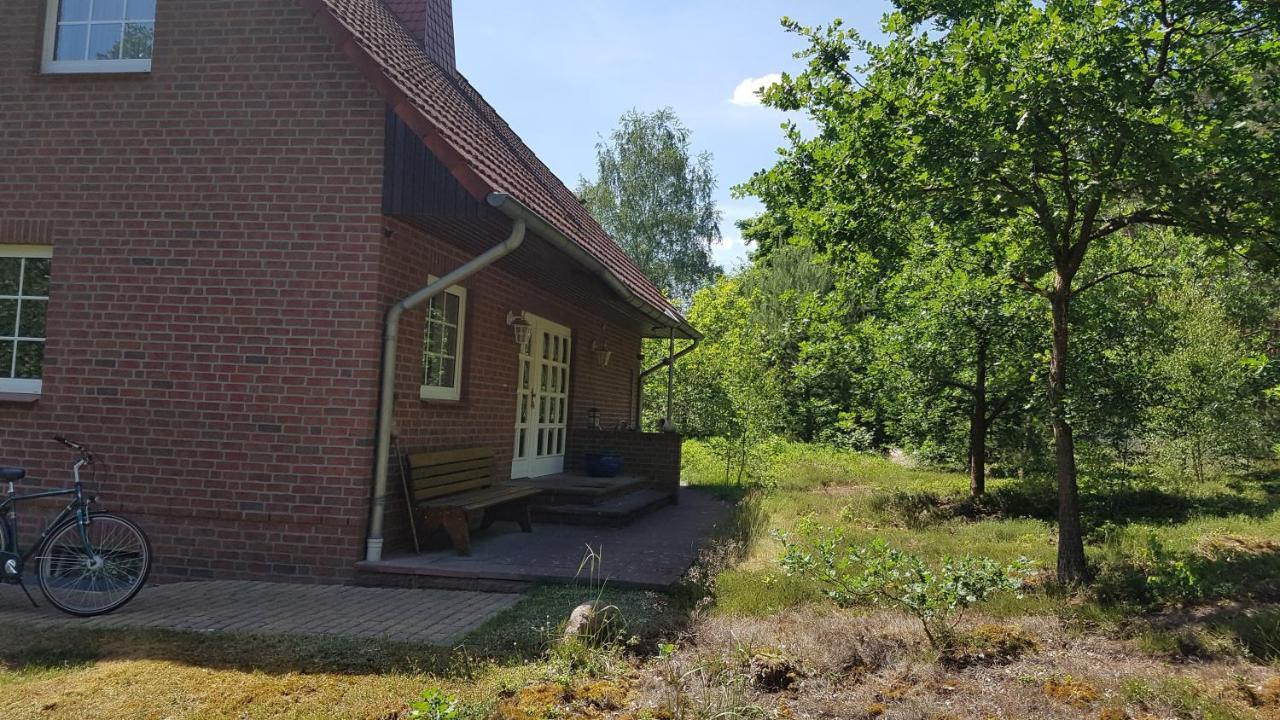 Ferienhaus Am Waldrand Stedden Villa Esterno foto